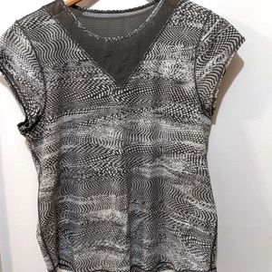 lululemon athletica Black and White Short Sleeve Tee